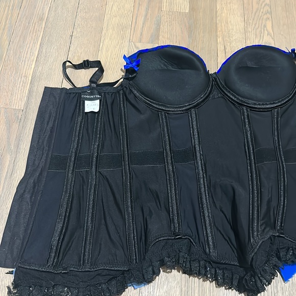 corset top - Picture 2 of 5